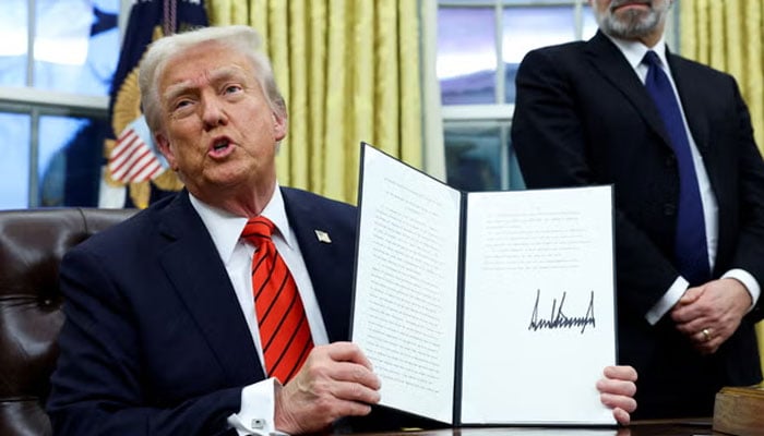 Trump ditches eco-friendly paper straws with latest executive orders