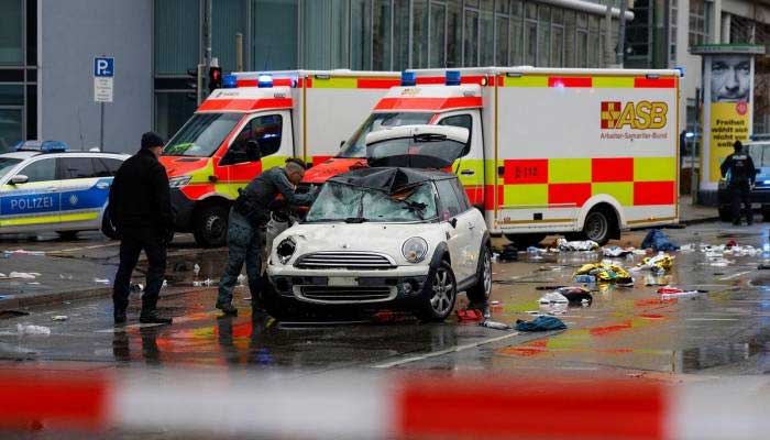 Car crashes into crowd in Munich leaving several injured