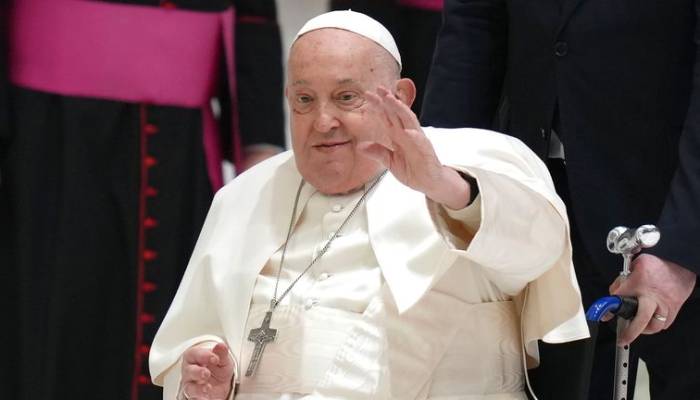 Pope to be admitted to Rome hospital for bronchitis treatment