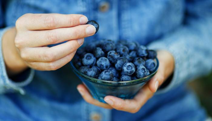 Top 5 antioxidant-rich fruits that help fight cancer