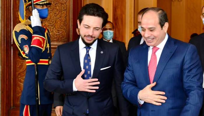 Prince Hussein commends Egypt’s efforts for Gaza in meeting with El Sisi