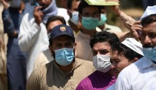 کراچی: سانس کے امراض میں اضافہ، ماسک کے استعمال کا مشورہ