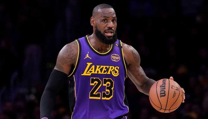 LeBron James makes history with 40 points in LA Lakers vs Portland Trail Blazers