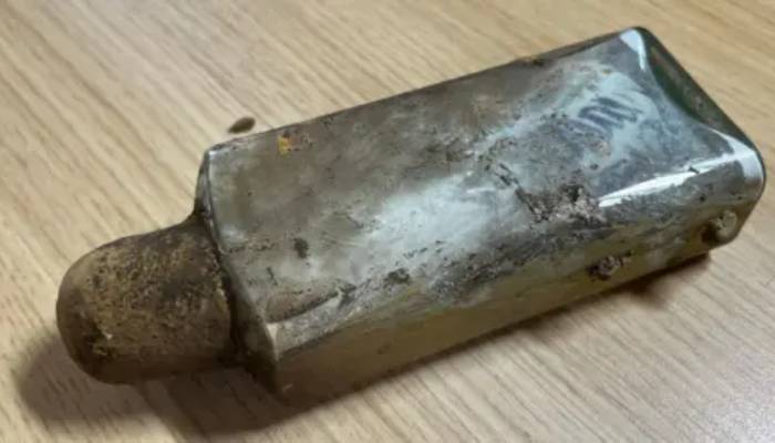 Theatre enthusiast unearths 119-year-old message in bottle