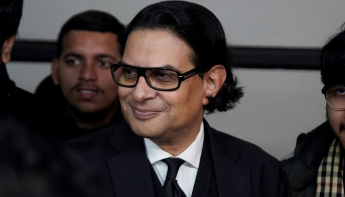 প্রতিষ্ঠাতা পিটিআই চিঠিগুলি এসে পড়ুন, সালমান আকরাম রাজা