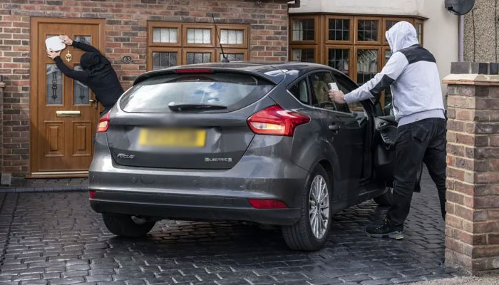 لندن: کاریں چرانے کیلئے الیکٹرانک آلات کے استعمال پر پانچ برس تک کی سزا ہوسکے گی