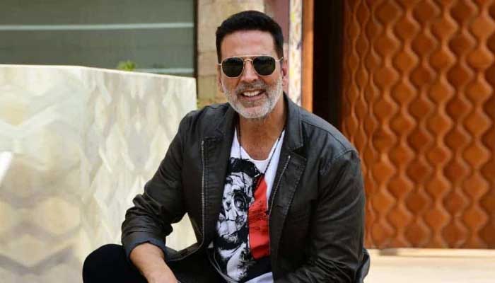 Akshay Kumar participates in religious festival Maha Kumbh 2025