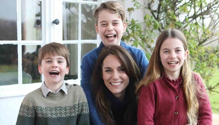 Kate Middleton makes surprise appearance with kids after Wales trip