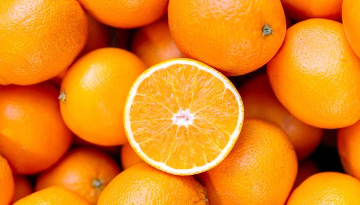 Oranges may help reduce depression risk by 20%, study