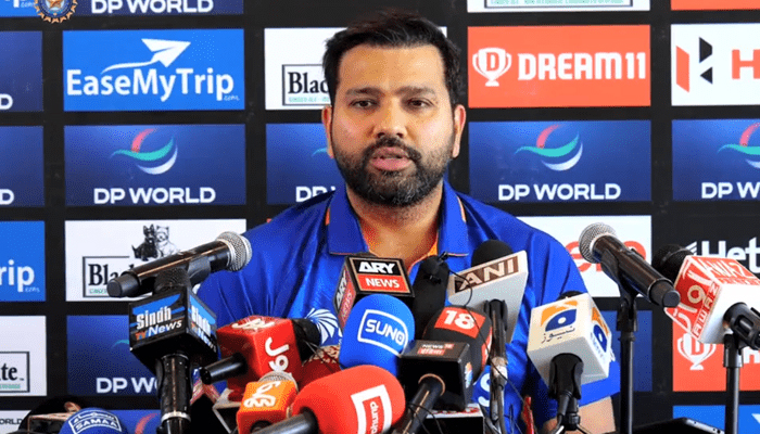 بھارتی کرکٹ ٹیم کے کپتان روہت شرما—فائل فوٹو