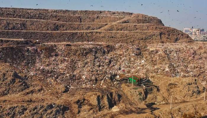 Delhi’s 200-foot garbage mountain becomes death trap for locals