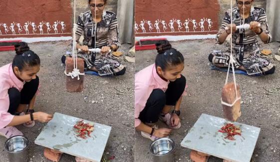 مرچیں پیسنے کا غیر روایتی اور منفرد طریقہ