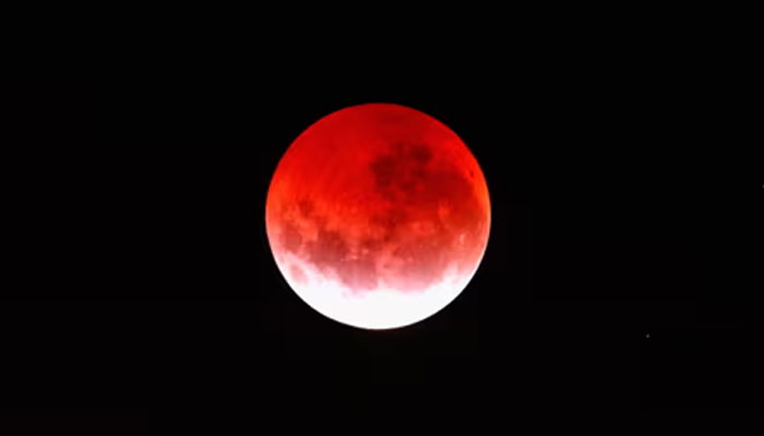 Blood Moon set to appear in North America for an hour: Heres why