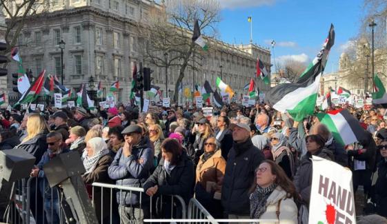 فلسطینیوں کی نسل کشی رکوانے کیلئے سینٹرل لندن میں بڑا احتجاج