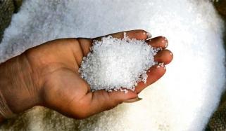 چینی کی تھوک قیمت میں 10 روپے فی کلو کمی
