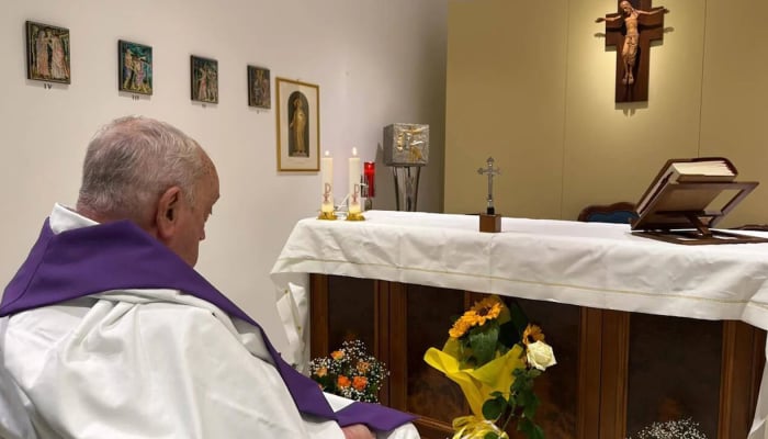 Pope Francis first photo from Rome hospital released: See