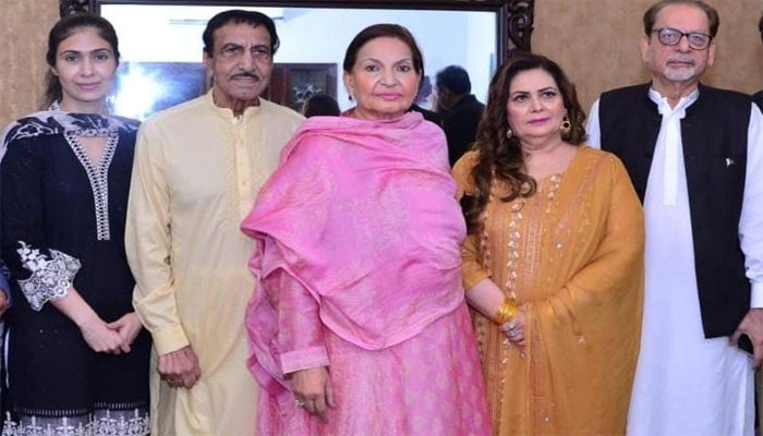 راج کپور نے مجھے اور ندیم کو اپنی فلم میں کام کی پیشکش کی تھی، ممتاز