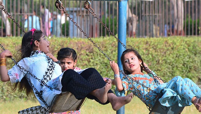 بچوں کی عید کے دوسرے دن بھی نان اسٹاپ تفریح