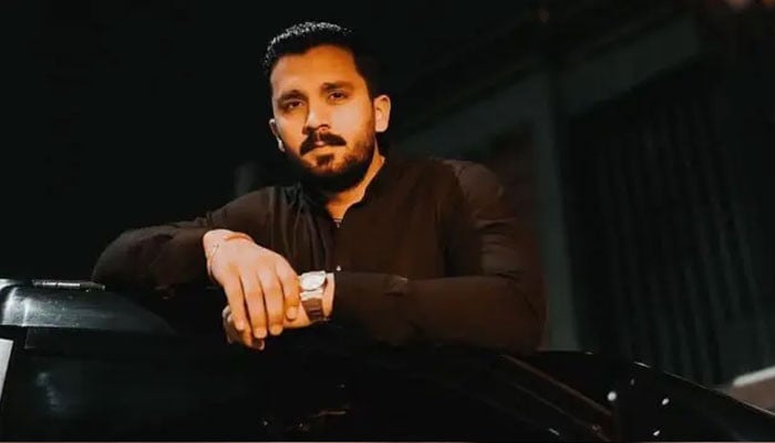 رجب بٹ ایک پوڈکاسٹ انٹرویو کا کتنا معاوضہ لیتے ہیں؟