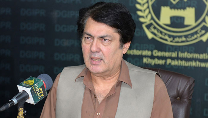 مشیرِ اطلاعات خیبر پختون خوا بیرسٹر محمد علی سیف— فائل فوٹو