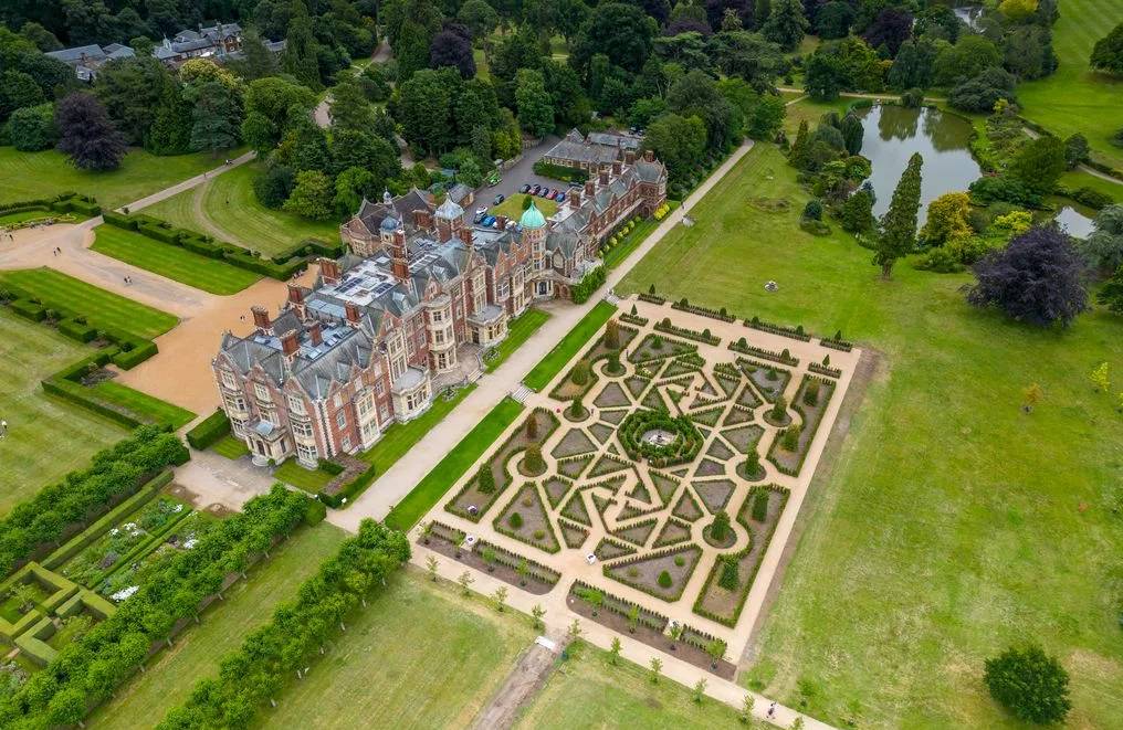 P.C. Royal Estate Sandringham/HELLO! Magazine