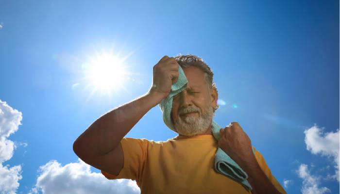 UK weather may reach 40C as experts sound alarm