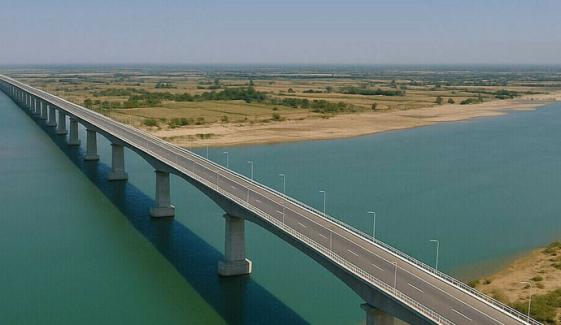 دریائے سندھ پر جنوبی ایشیا کا سب سے طویل پُل زیرِ تعمیر