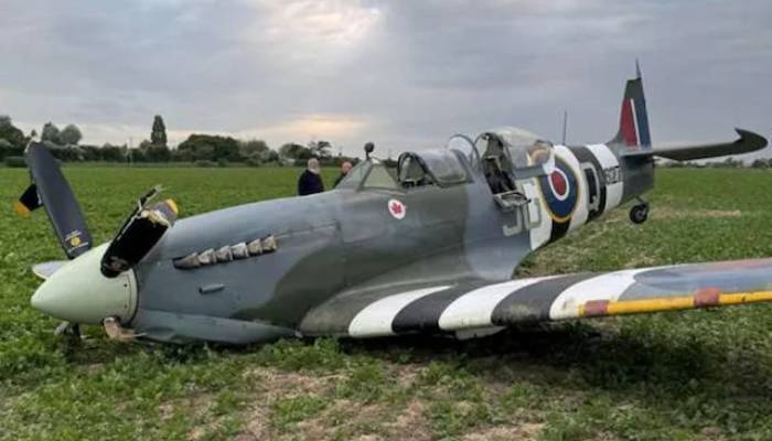Spitfire fighter plane crashes in Kent with no injuries