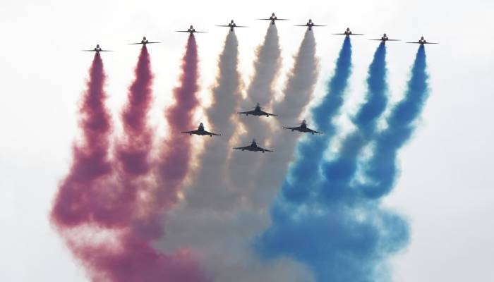 VE Day 80: UK celebrates victory with royal tributes and dazzling air show