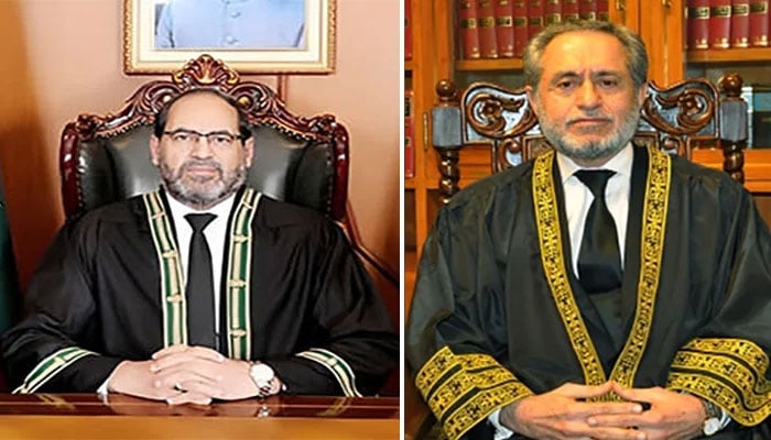 جسٹس جمال خان مندوخیل اور جسٹس نعیم اختر افغان—فائل فوٹوز