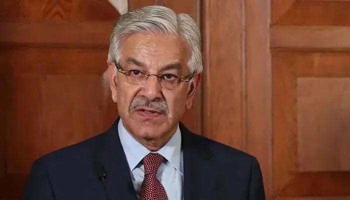 اگر بھارت نے جنگ کو بڑھاوا دیا تو نیوکلیئر جنگ ہو سکتی ہے: وزیرِ دفاع