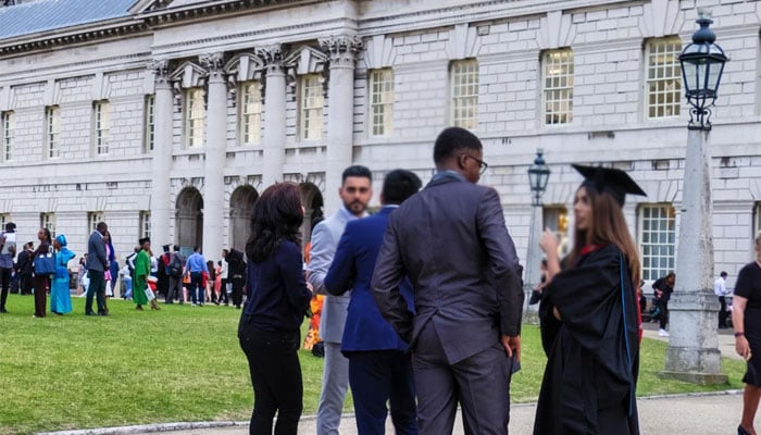 انگلش یونیورسٹیوں کو بڑے مالیاتی چیلنجز درپیش
