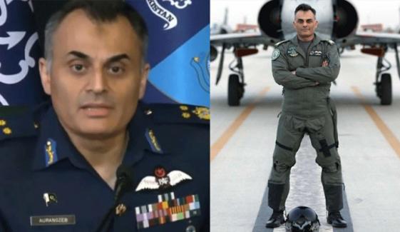 ایئر وائس مارشل اورنگزیب احمد سوشل میڈیا پر چھاگئے