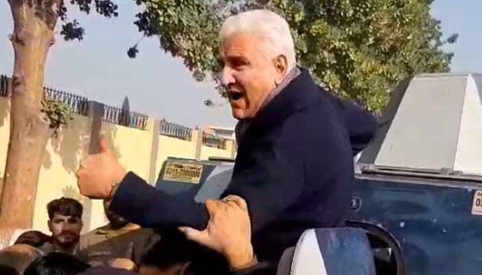 پاکستان تحریک انصاف (پی ٹی آئی) کے وائس چیئرمین شاہ محمود قریشی—فائل فوٹو