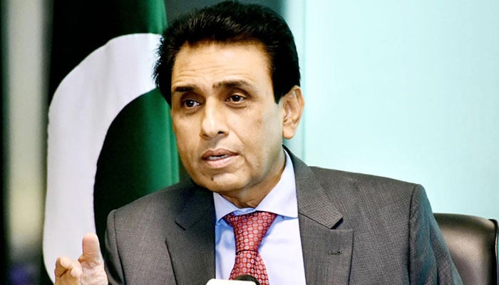 وفاقی وزیر تعلیم ڈاکٹر خالد مقبول صدیقی—فائل فوٹو