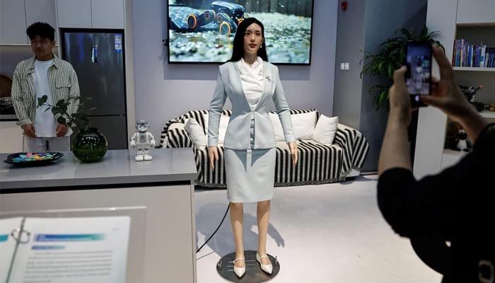 Chinas humanoid robots dont aim to replace human workers, Beijing official says