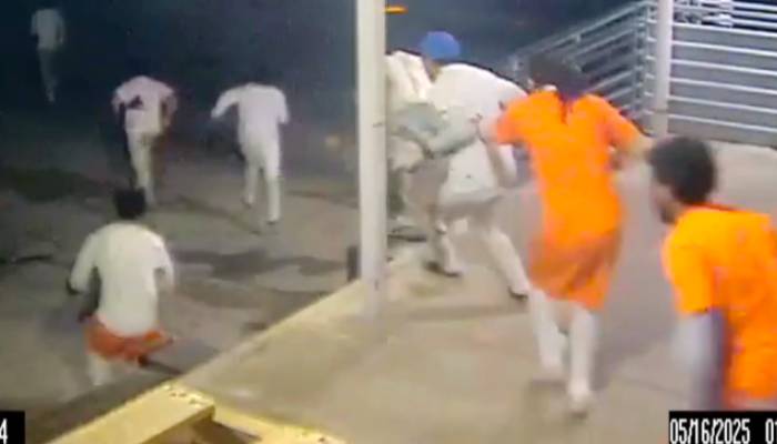 New Orleans jail break: Ten inmates flee through toilet hole, leave mocking notes