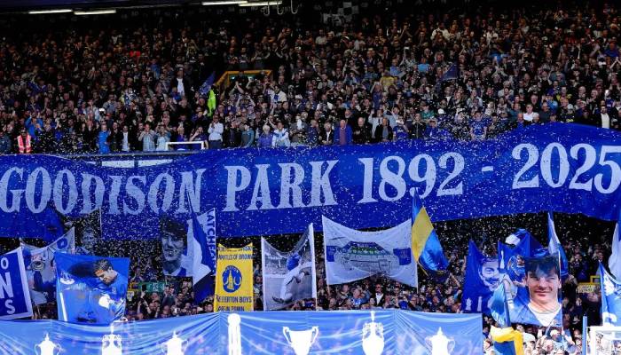 Everton wins final Goodison Park match with heartfelt goodbye