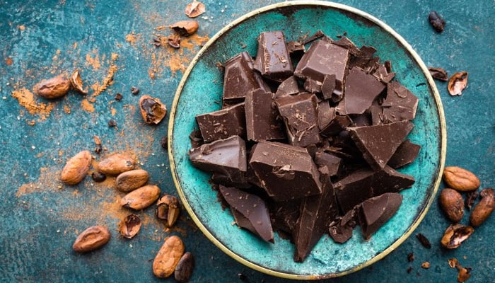 Flavan-3-ols in tea and chocolate reduces high blood pressure, study