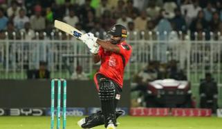قلندرز نے زلمی کوہرا کر PSL سے باہر کردیا