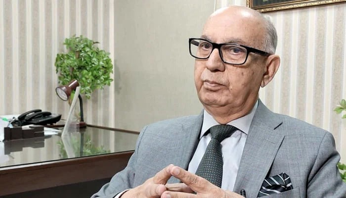 مسلم لیگ ن کے سینئر رہنما عرفان صدیقی—فائل فوٹو