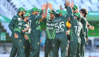 پی سی بی کا نئے بیٹنگ، بولنگ اور فیلڈنگ کوچ رکھنے کا فیصلہ