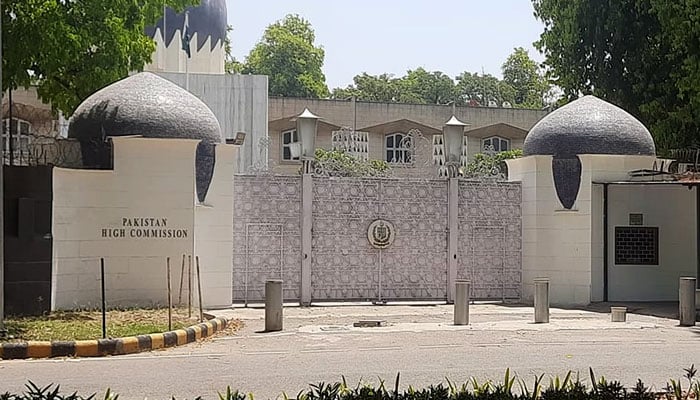 بھارت نے پاکستانی ہائی کمیشن کے اہلکار کو ناپسندیدہ قرار دے دیا