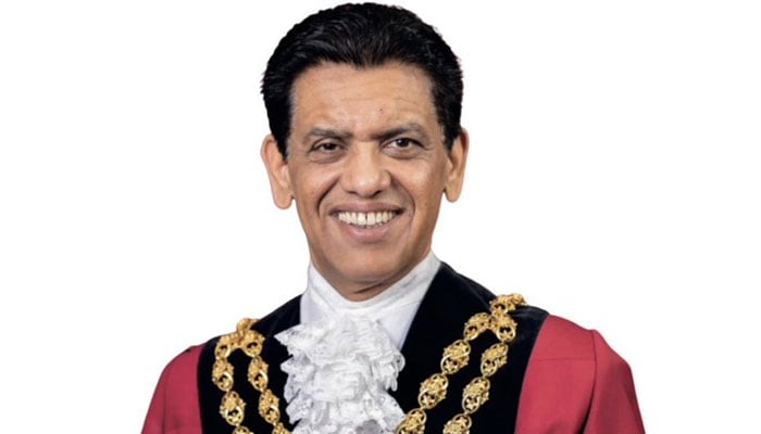 برطانیہ کی سیاسی تاریخ کا منفرد اعزاز ڈاکٹر زاہد چوہان نے اپنے نام کر لیا
