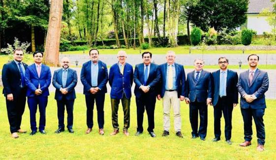 پاکستانی سفیر رحیم حیات قریشی کی یورپ میں چاول کے بڑے امپورٹر اور ٹریڈرز جین پال شیپینز سے ملاقات