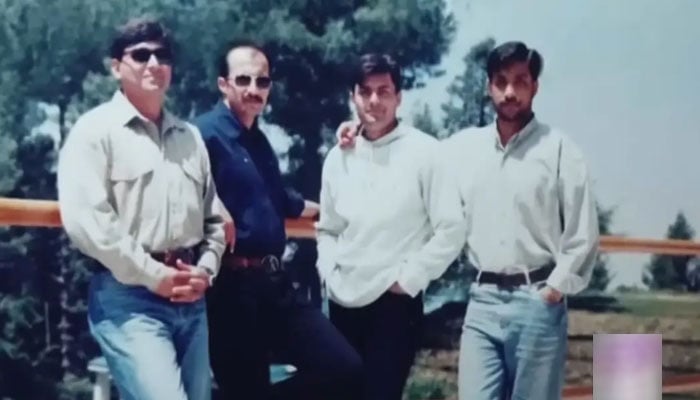 نادیہ خان کا اے وی ایم اورنگزیب سے خاندانی تعلق کا انکشاف