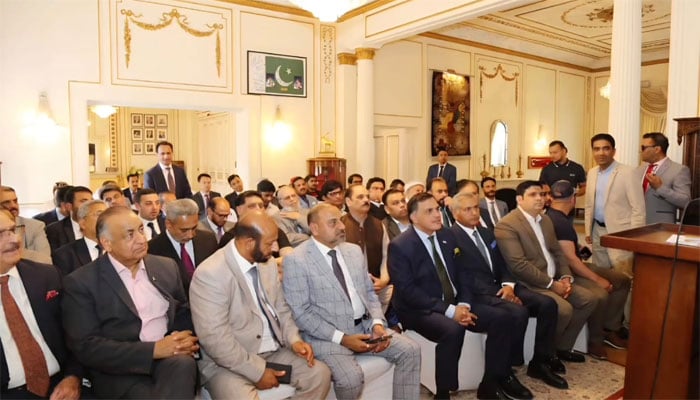 پاکستان ہائی کمیشن لندن میں پاکستانیوں کے اعزاز میں خصوصی تقریب
