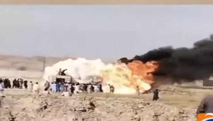 نوشکی میں آئل ٹینکرحادثے کا ایک اور زخمی چل بسا، ہلاکتوں کی تعداد 34 ہوگئی