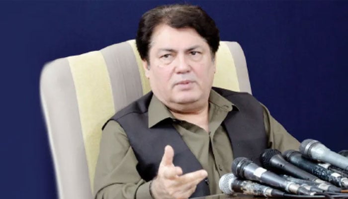 بیرسٹر سیف، فائل فوٹو