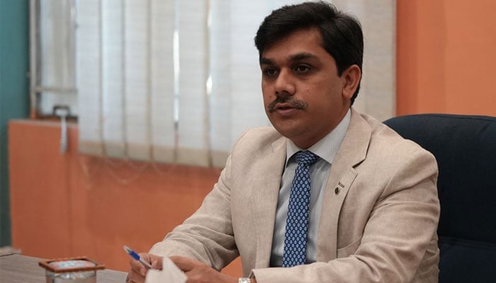 جلد پاکستانی فلم انڈسٹری کو کھوئی ہوئی پہچان واپس دلائیں گے، حذیفہ رحمان